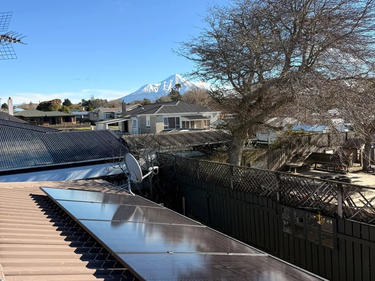 A 6.8kW EFS Solar array on a home in Stratford, Taranaki