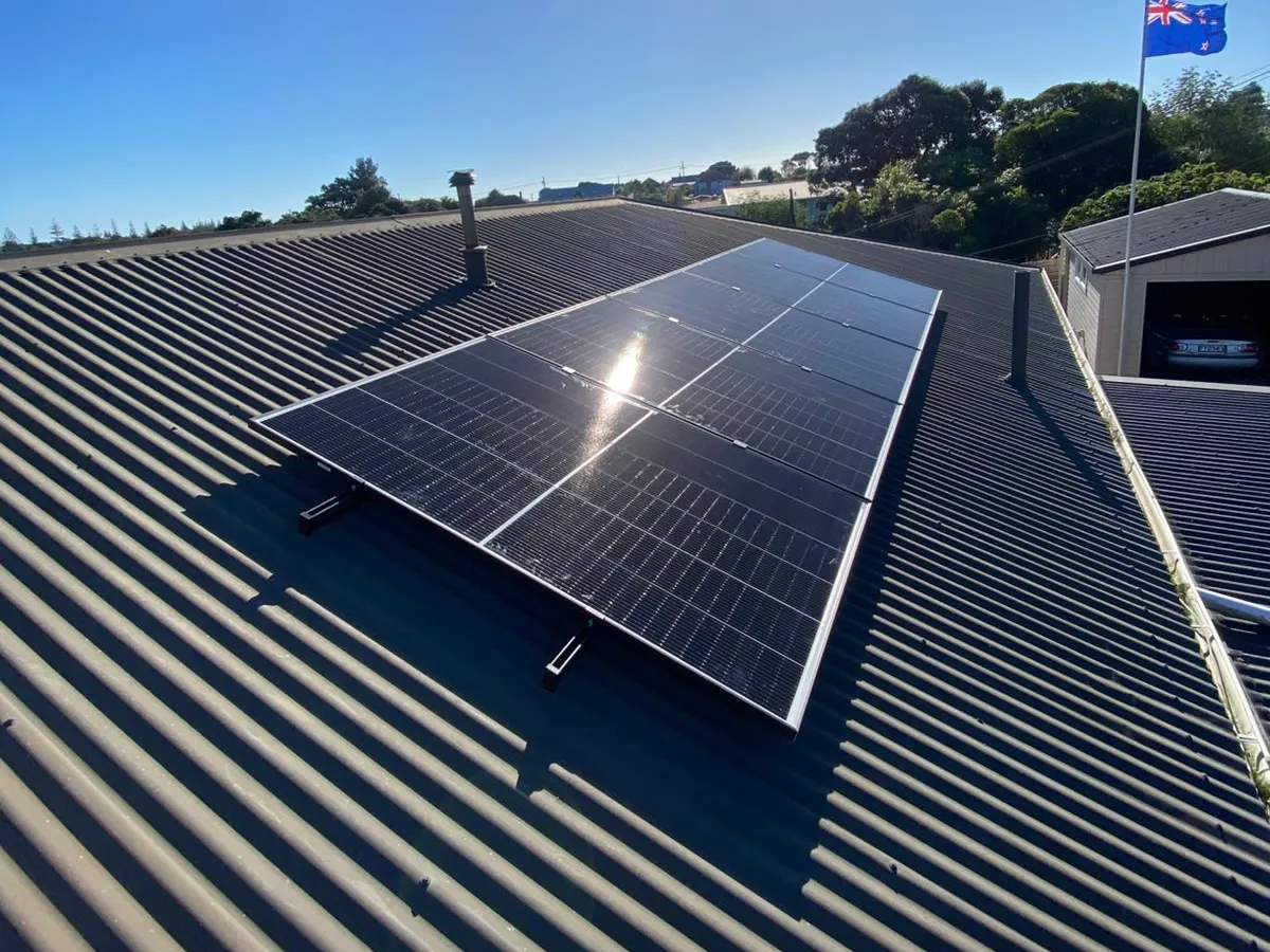 A 4.4kW EFS Solar array on a home in Waitara, Taranaki